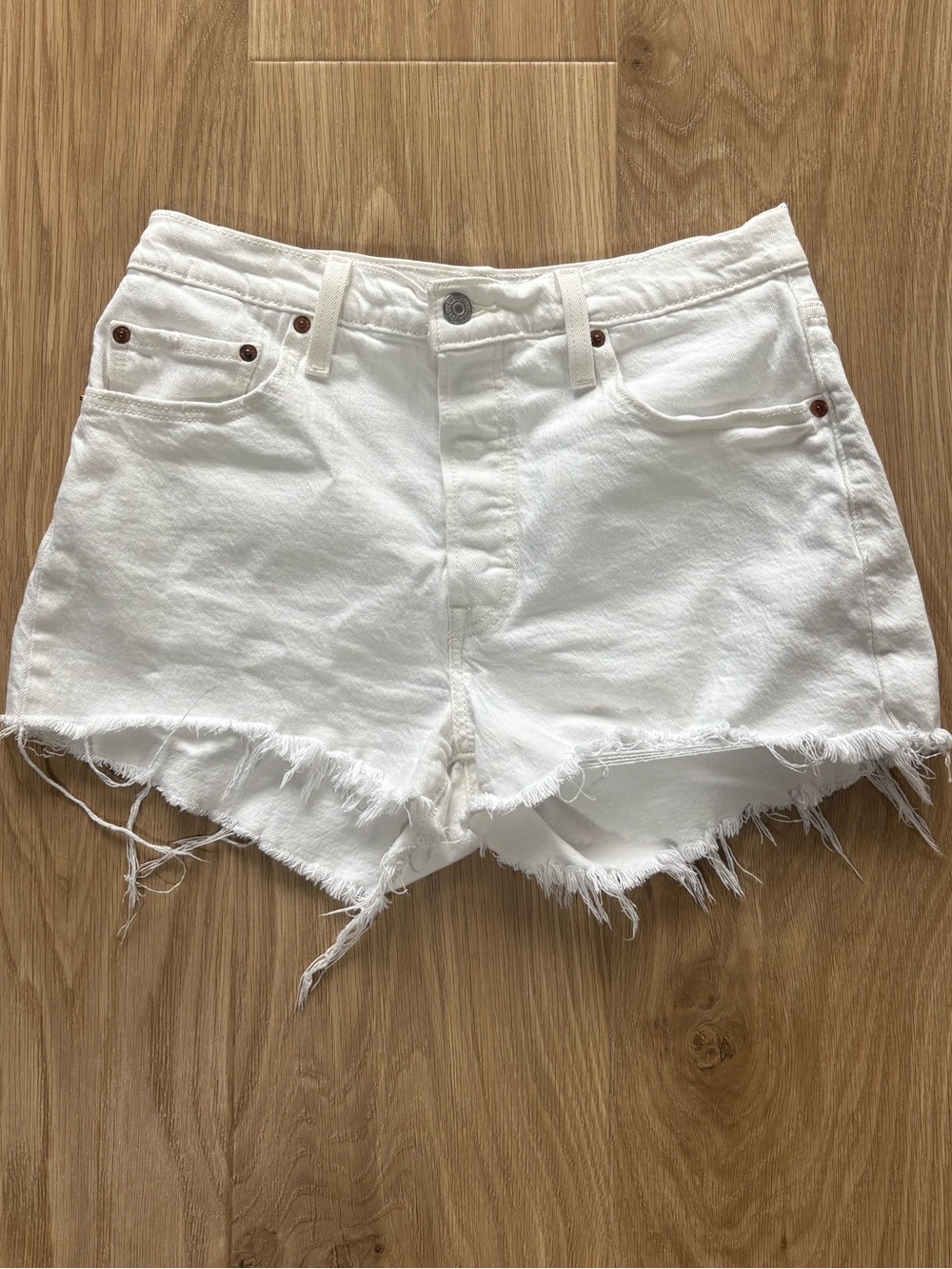 Levi’s 501 White High Rise Cutoff Denim Shorts W29 Raw Hem